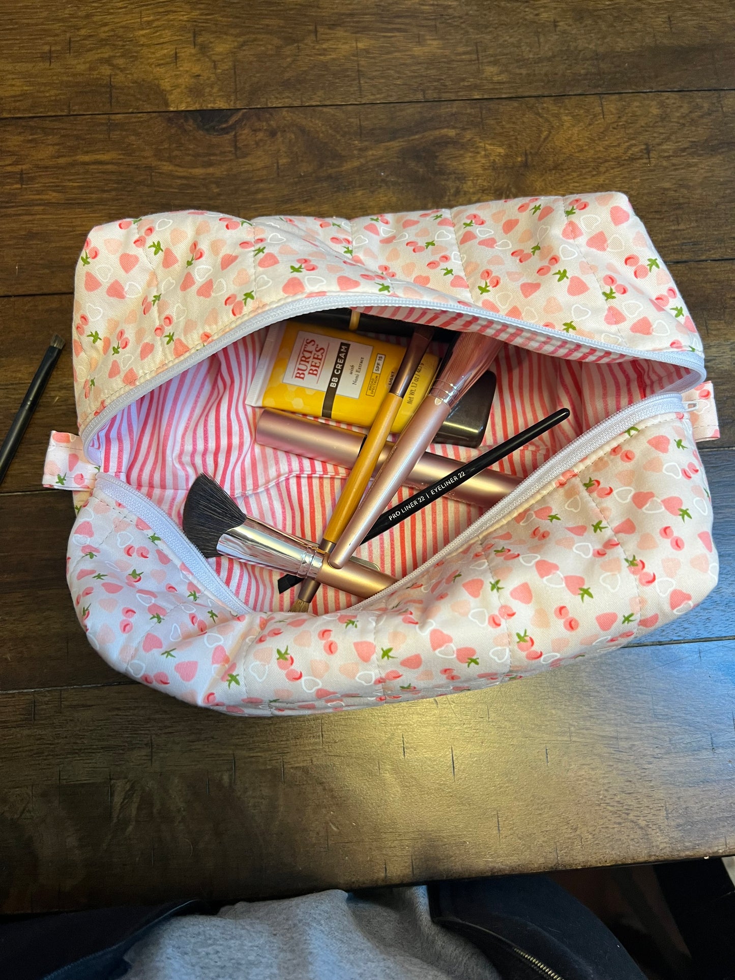Large Makeup bag Light hearted