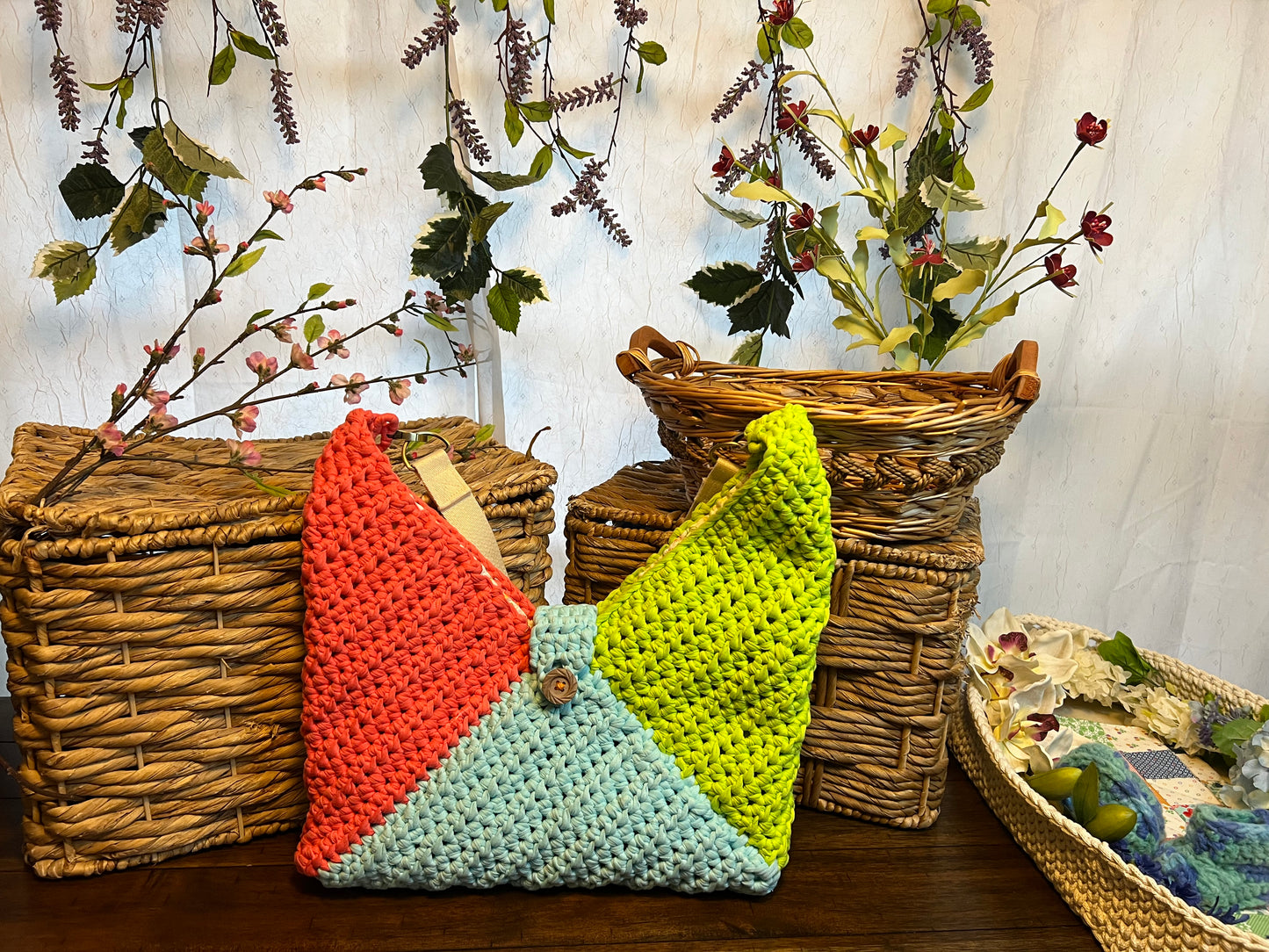 Tropical triangle bag