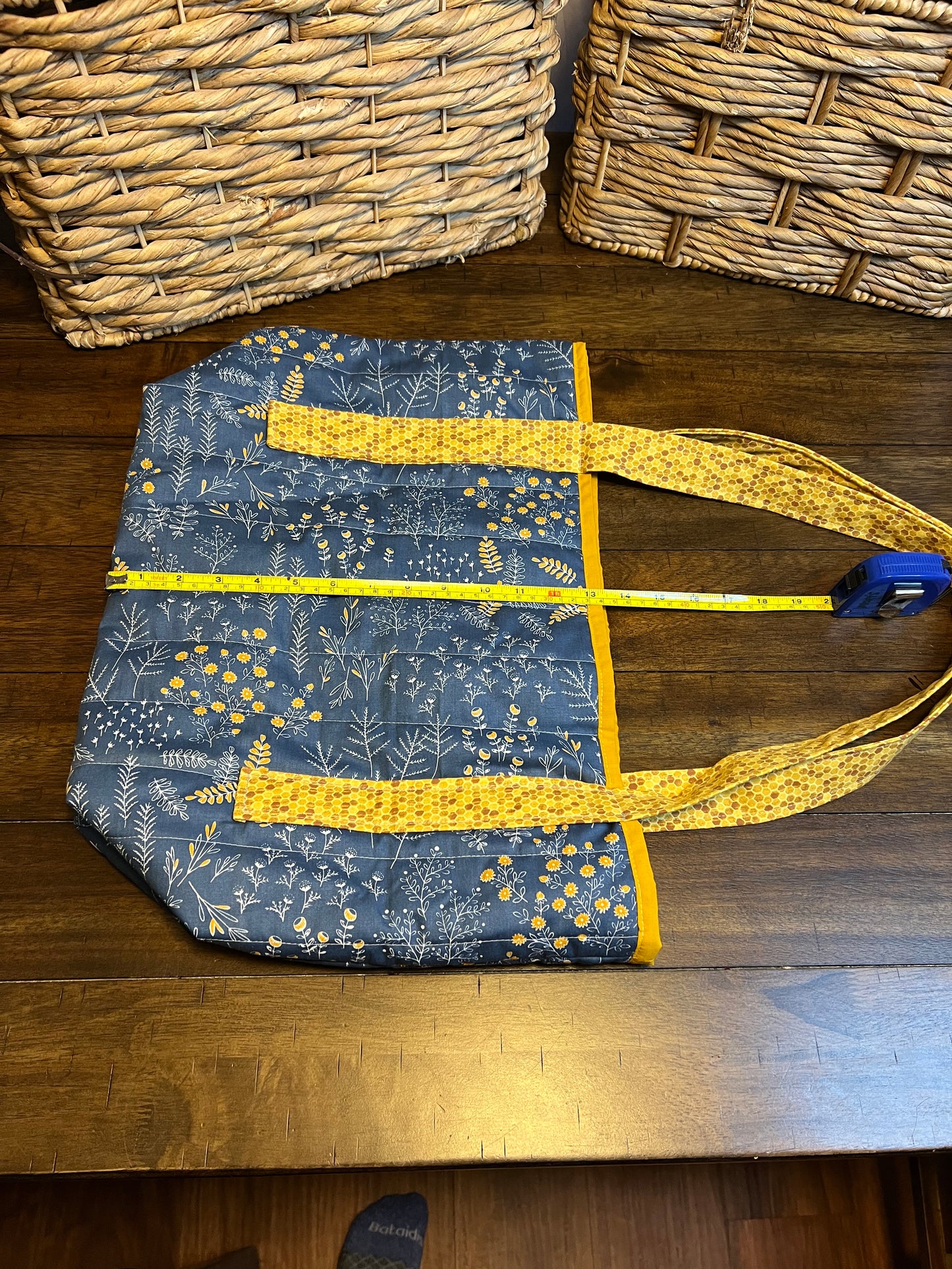 Large tote blue and gold