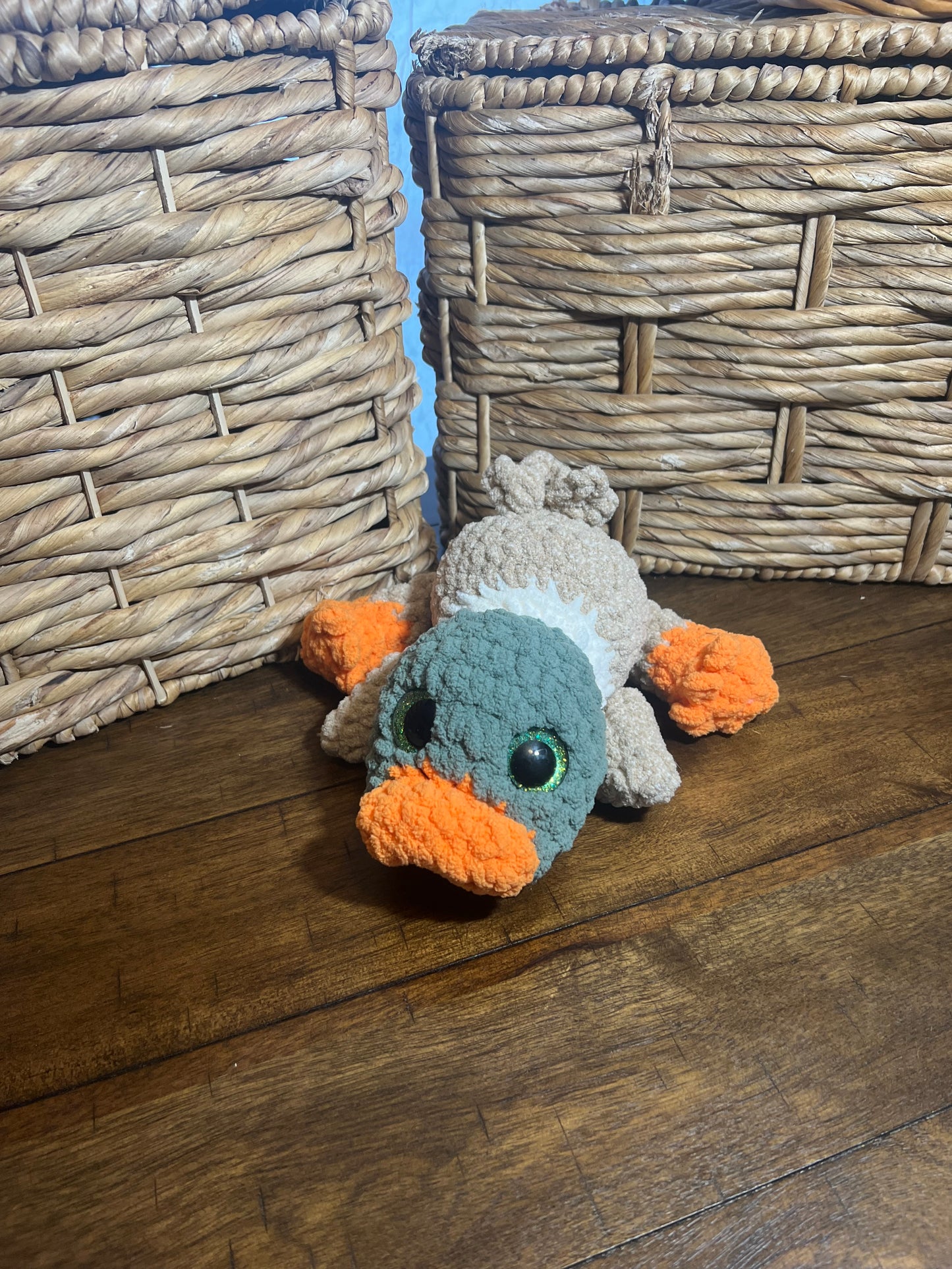 Splooting duck