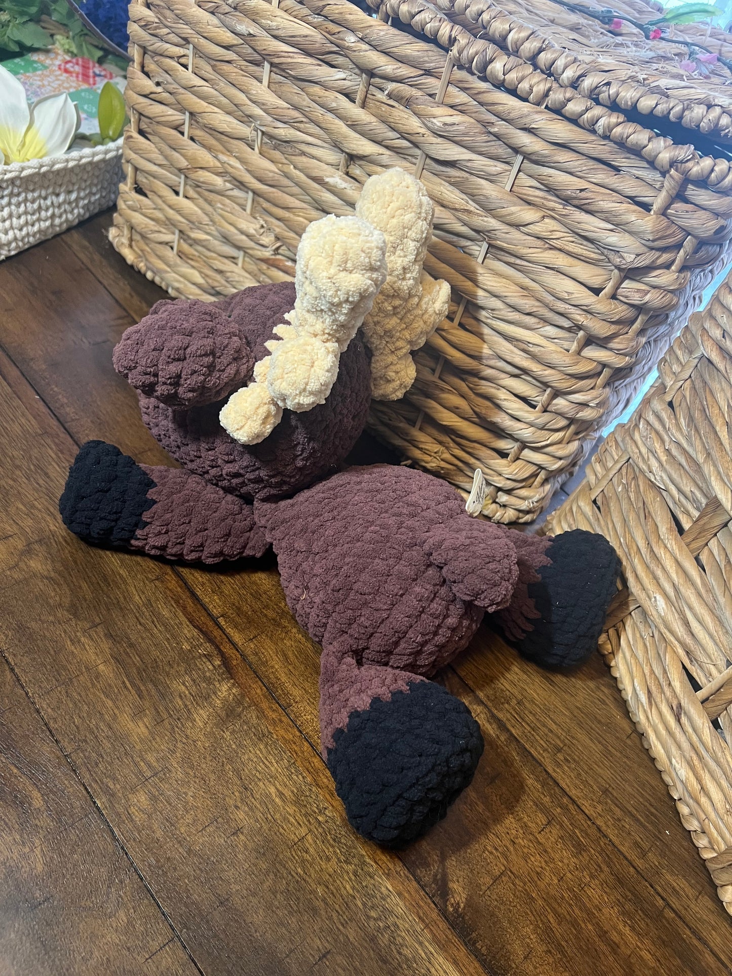 Splooting Moose