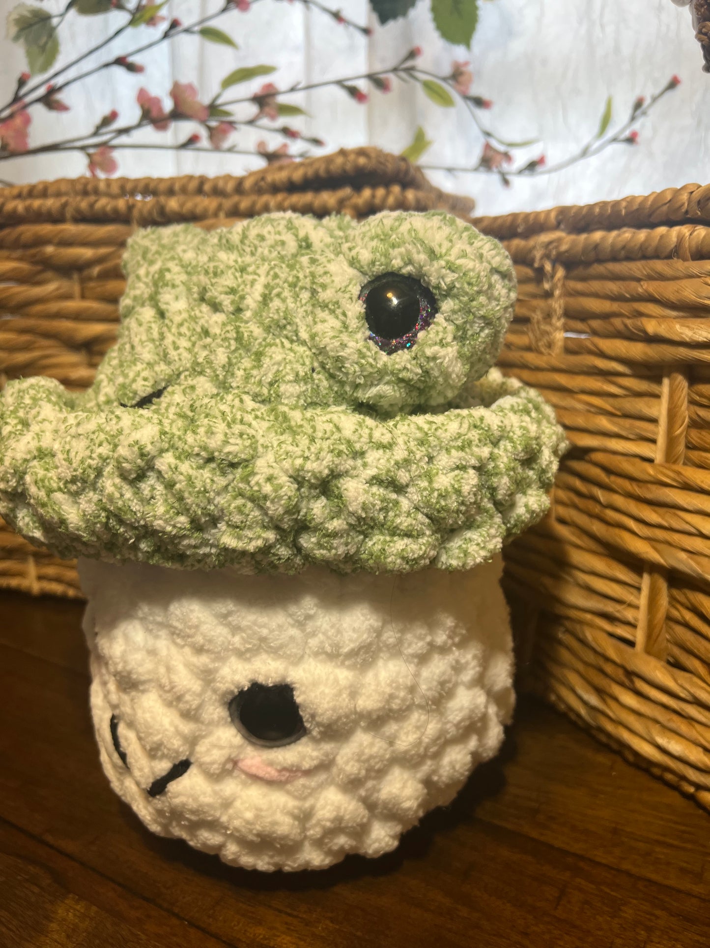 Mushmellow with frog hat
