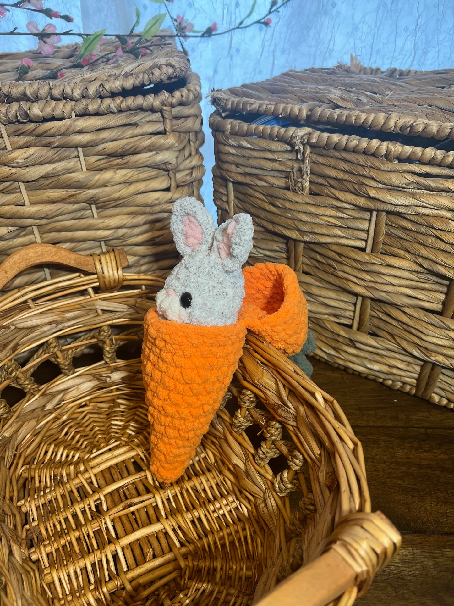 Hatching Bunny in Carrot Light Gray