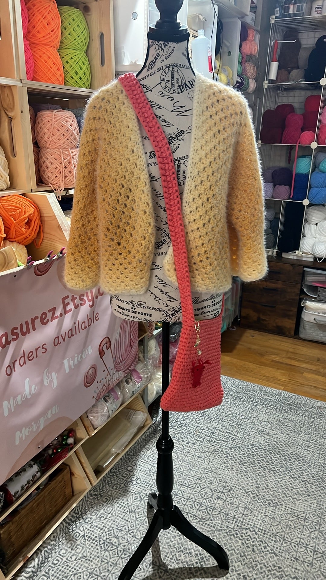 Crochet zipper closure cross-body bag Coral