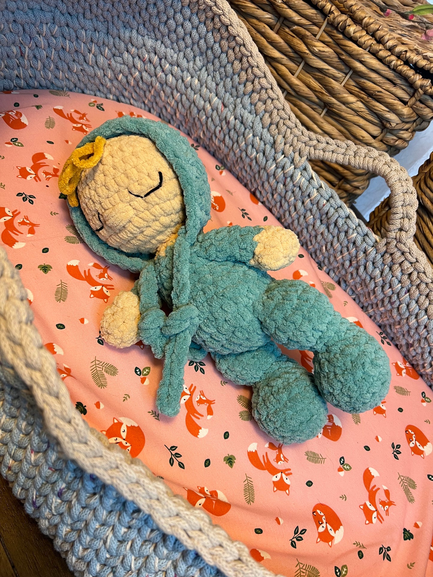 Moses basket blue