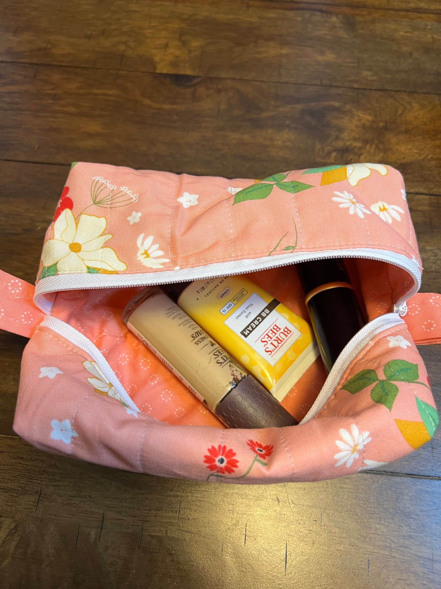 Med makeup bag Peach Floral Fantasy