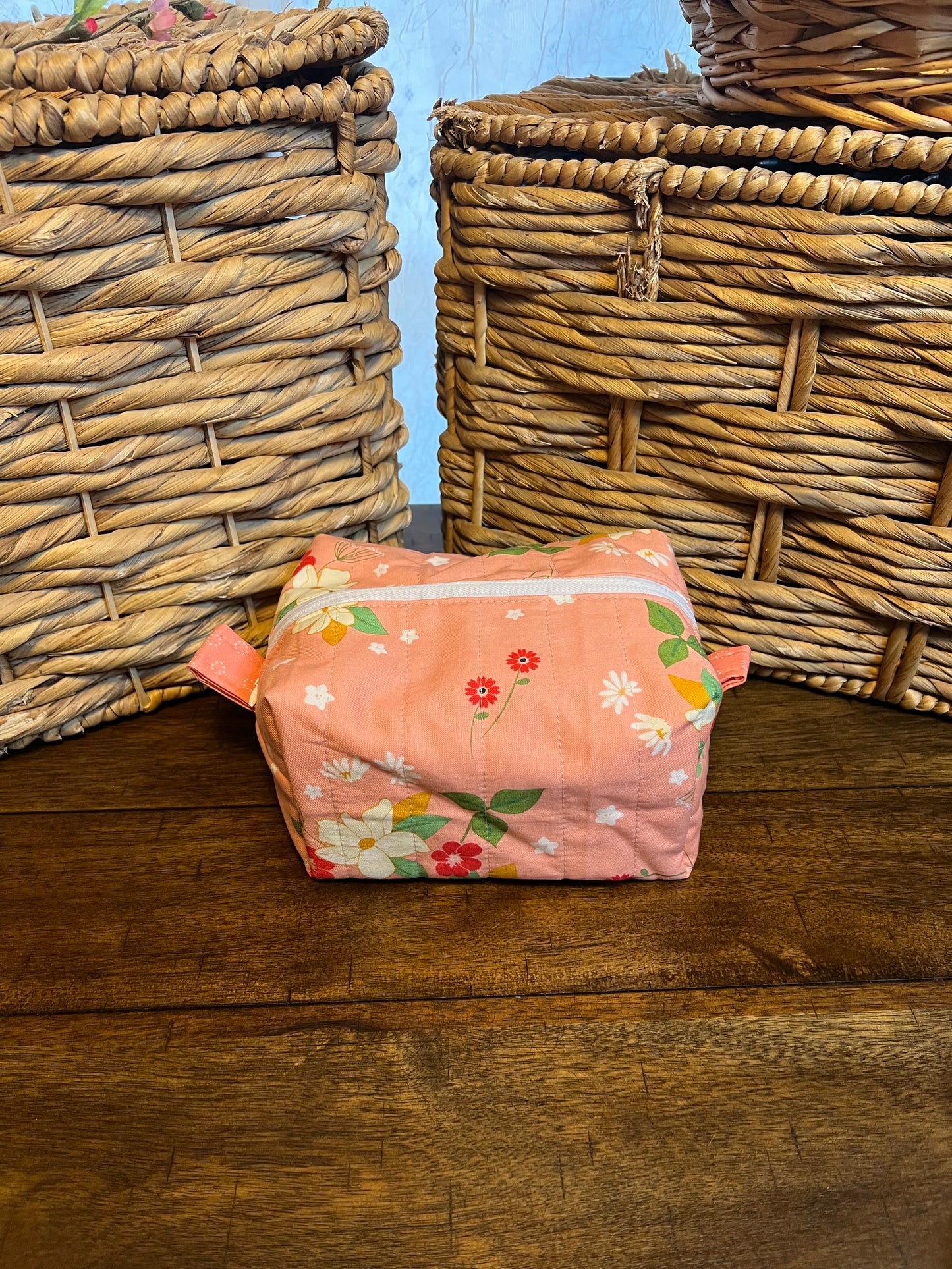 Med makeup bag Peach Floral Fantasy