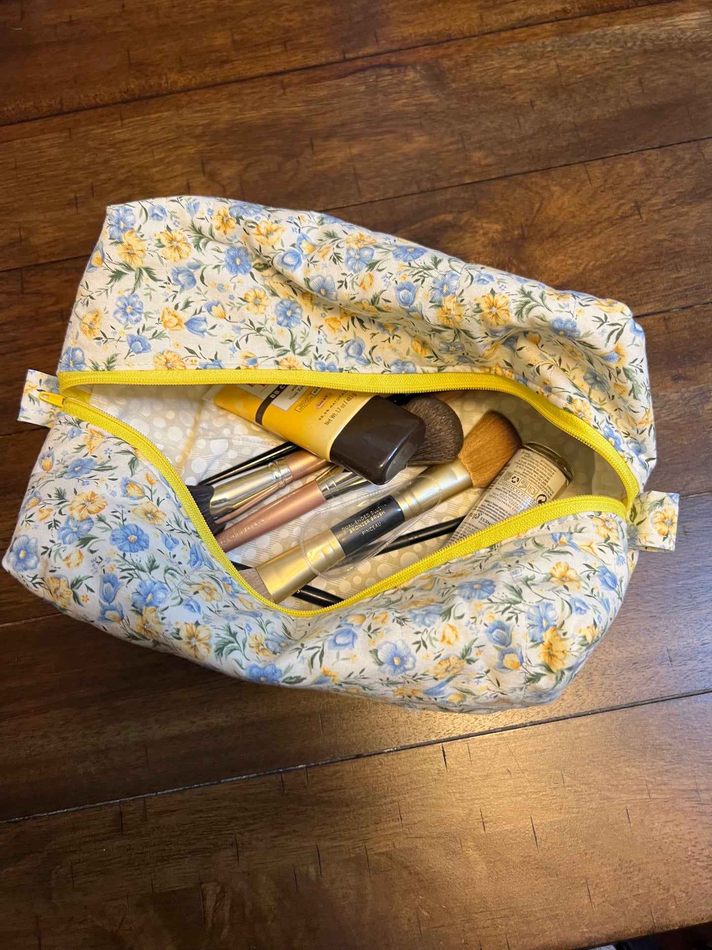Large makeup bag Yellow Floral
