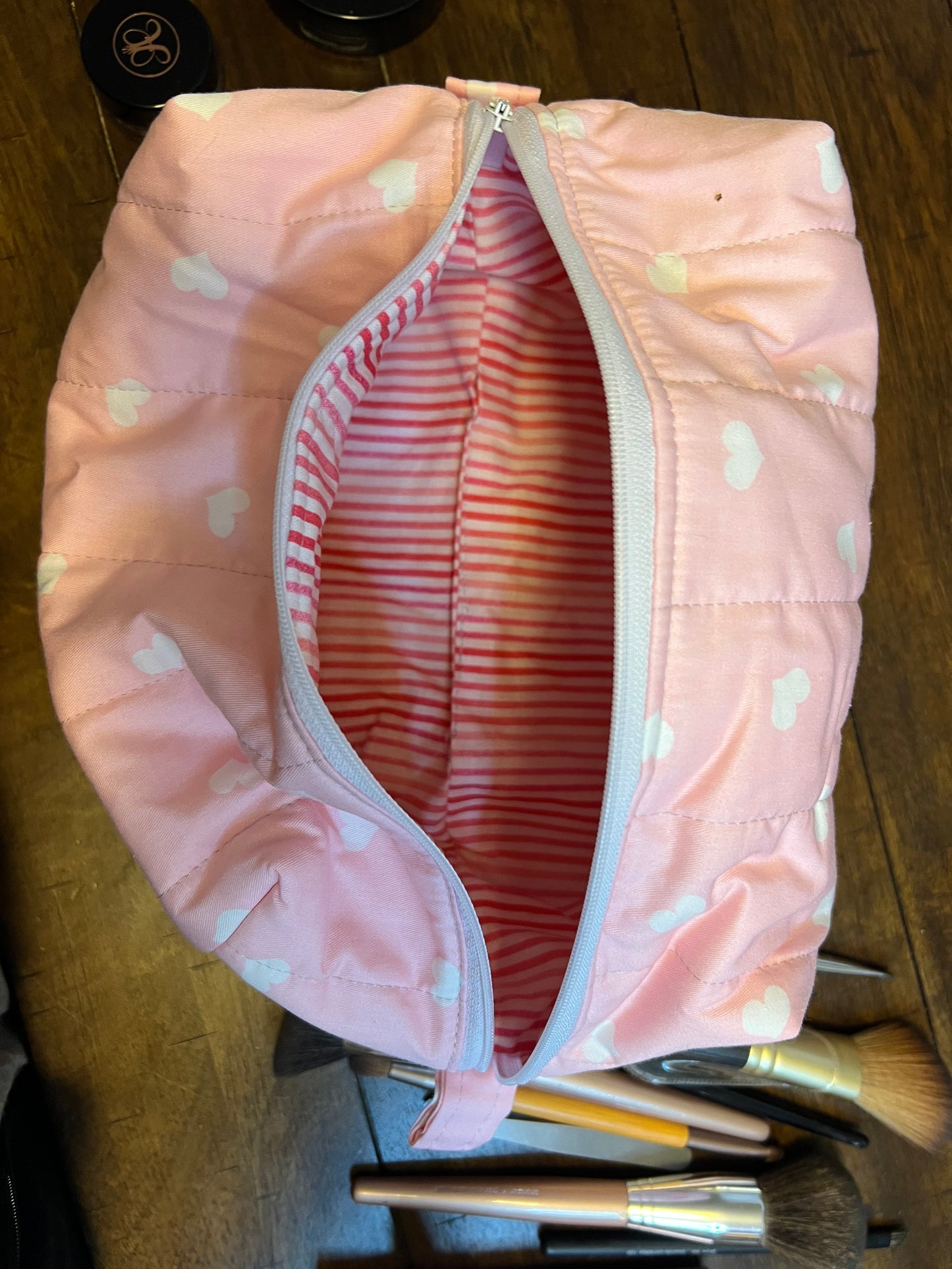 Large makeup bag pink hearts