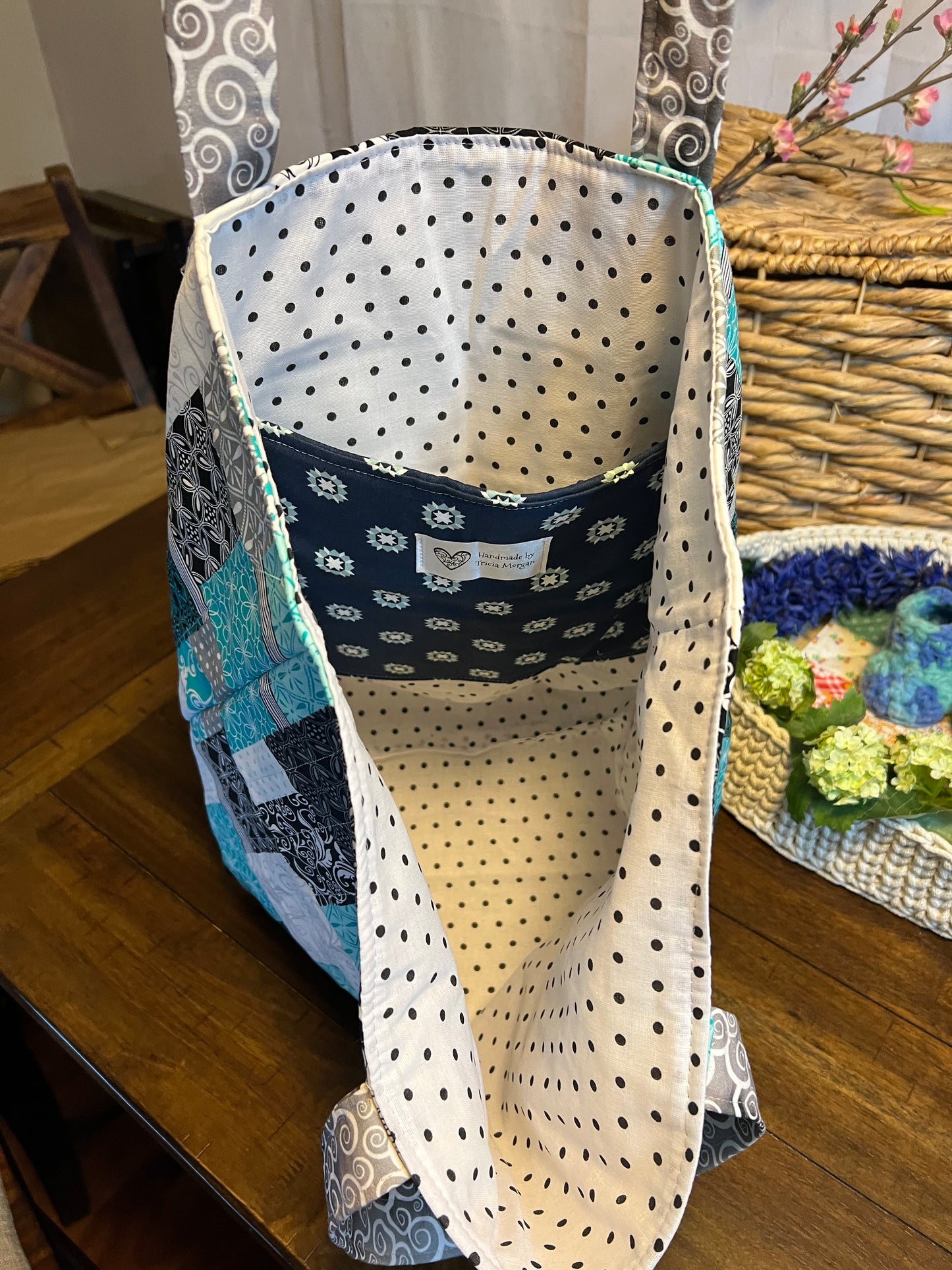 large tote teal and black