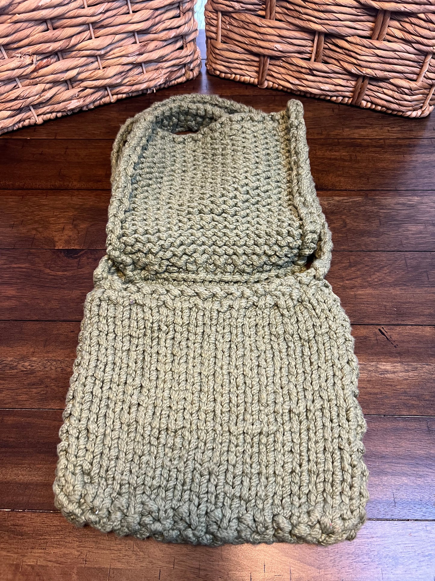Hand knit cross-body Messenger bag