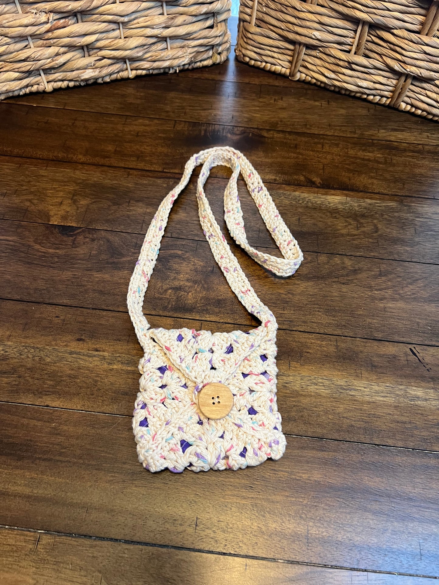 Children's crochet purse