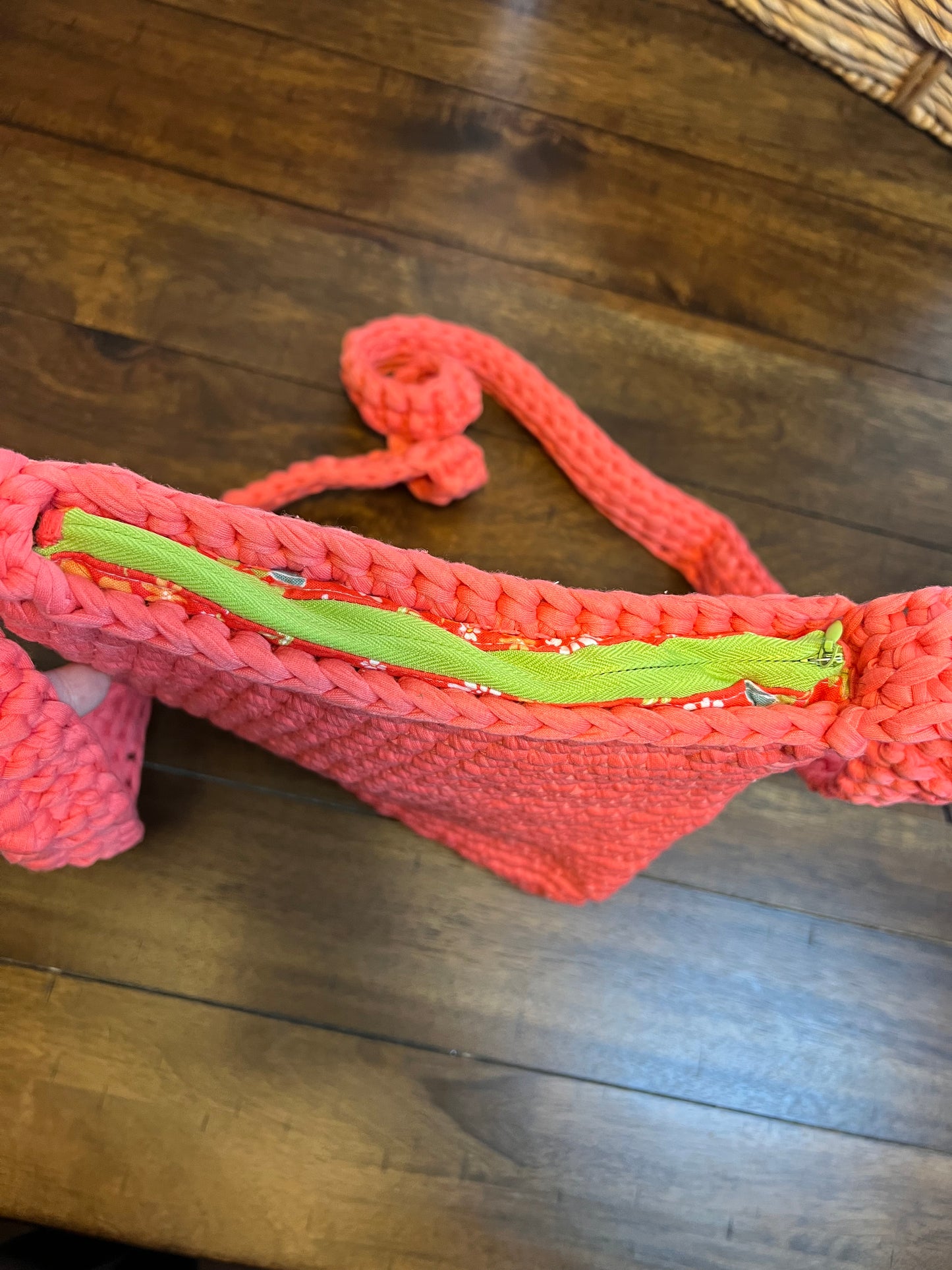 Crochet zipper closure cross-body bag Coral