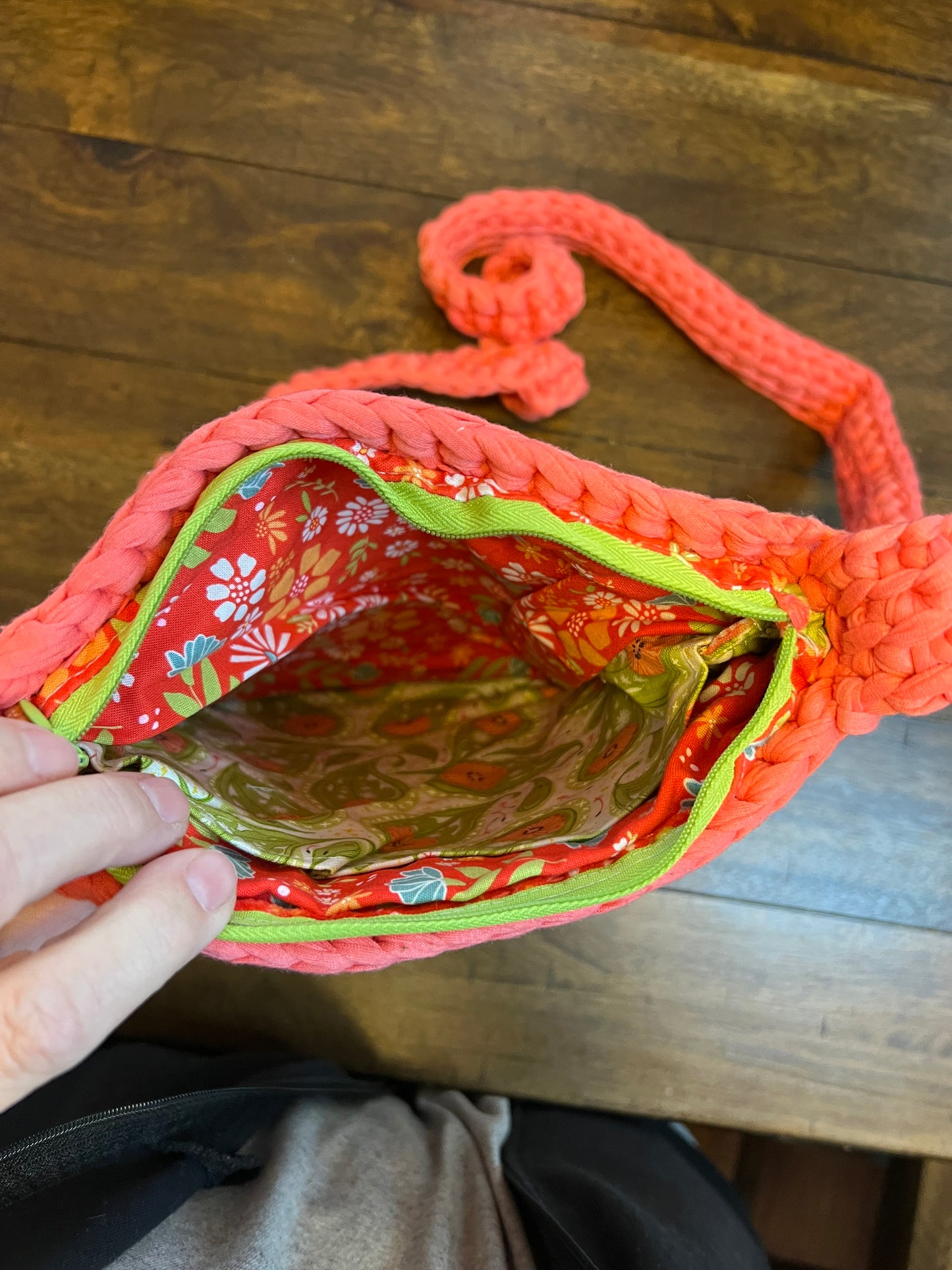 Crochet zipper closure cross-body bag Coral
