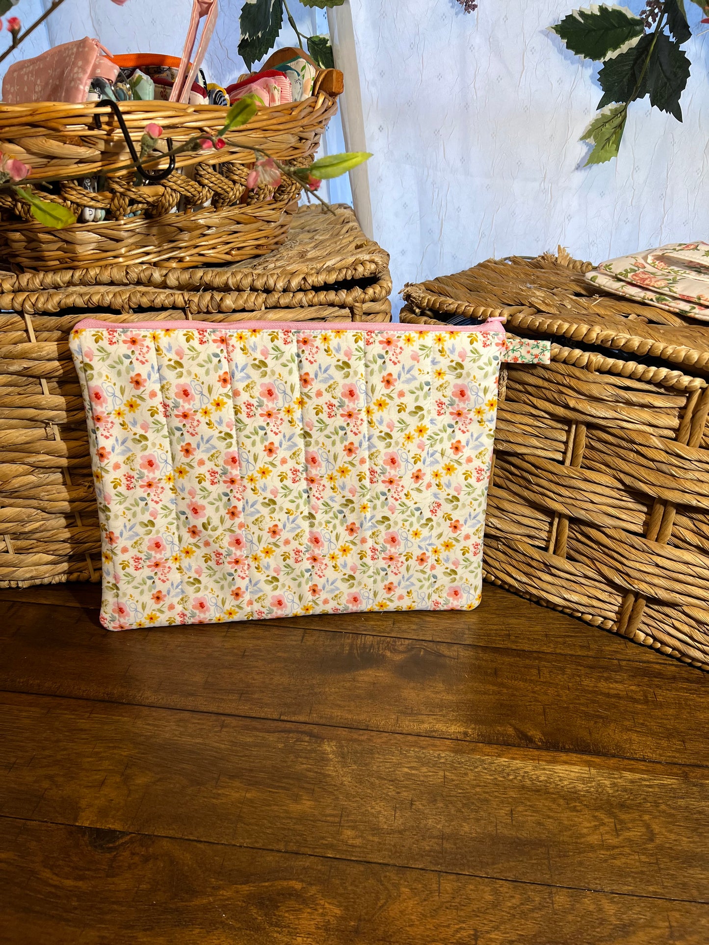 Laptop Sleeve Cottage Garden Floral 15 inch