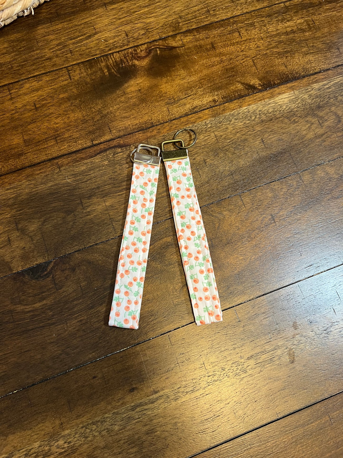 Wristlet Pink floral print
