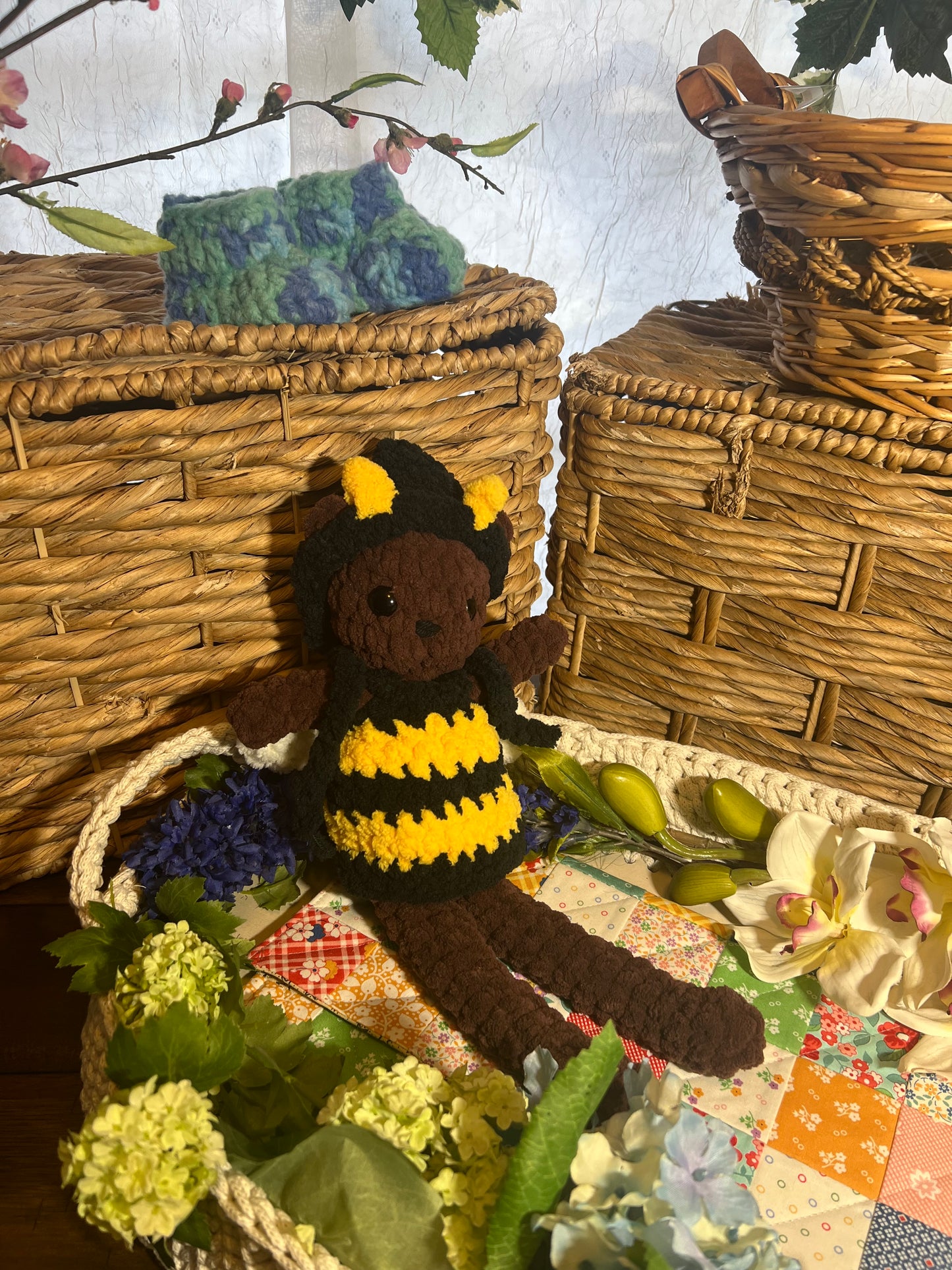 Bee bear