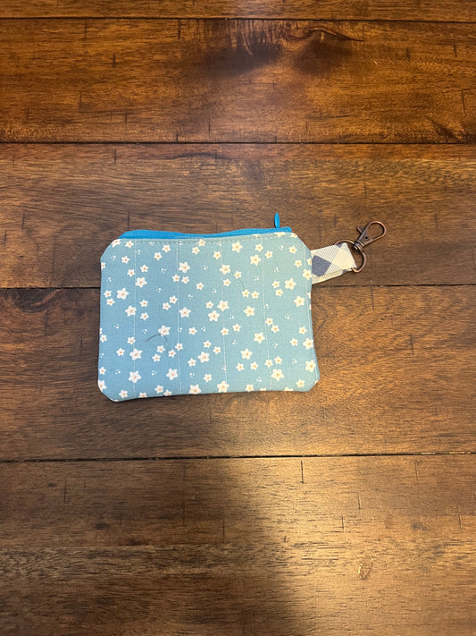 Keychain wallet blue floral print with blue zipper and denim liner