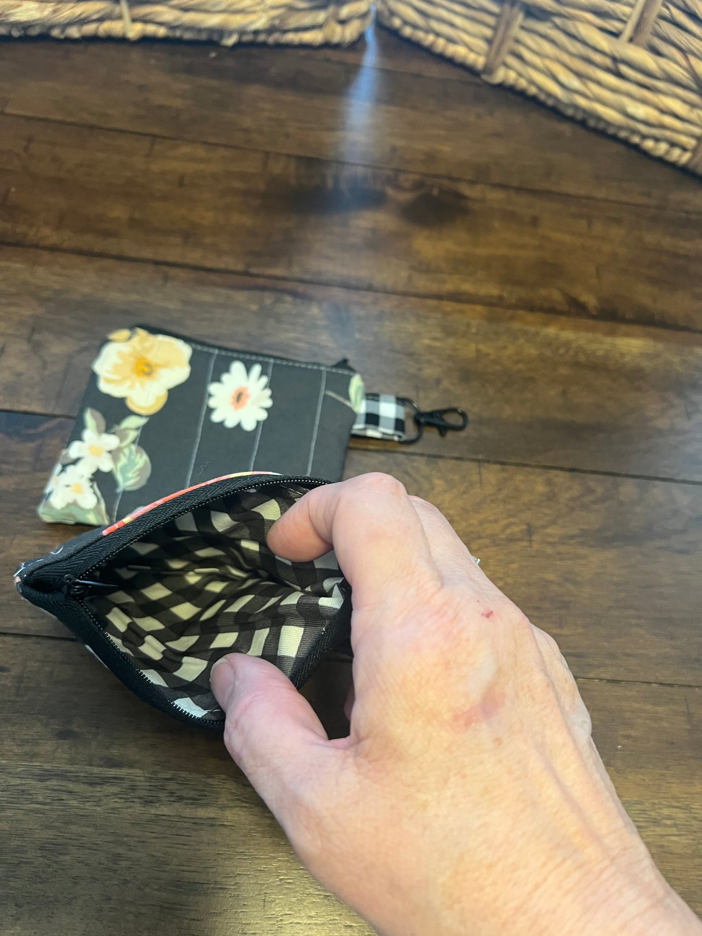 Keychain Wallet Black floral print