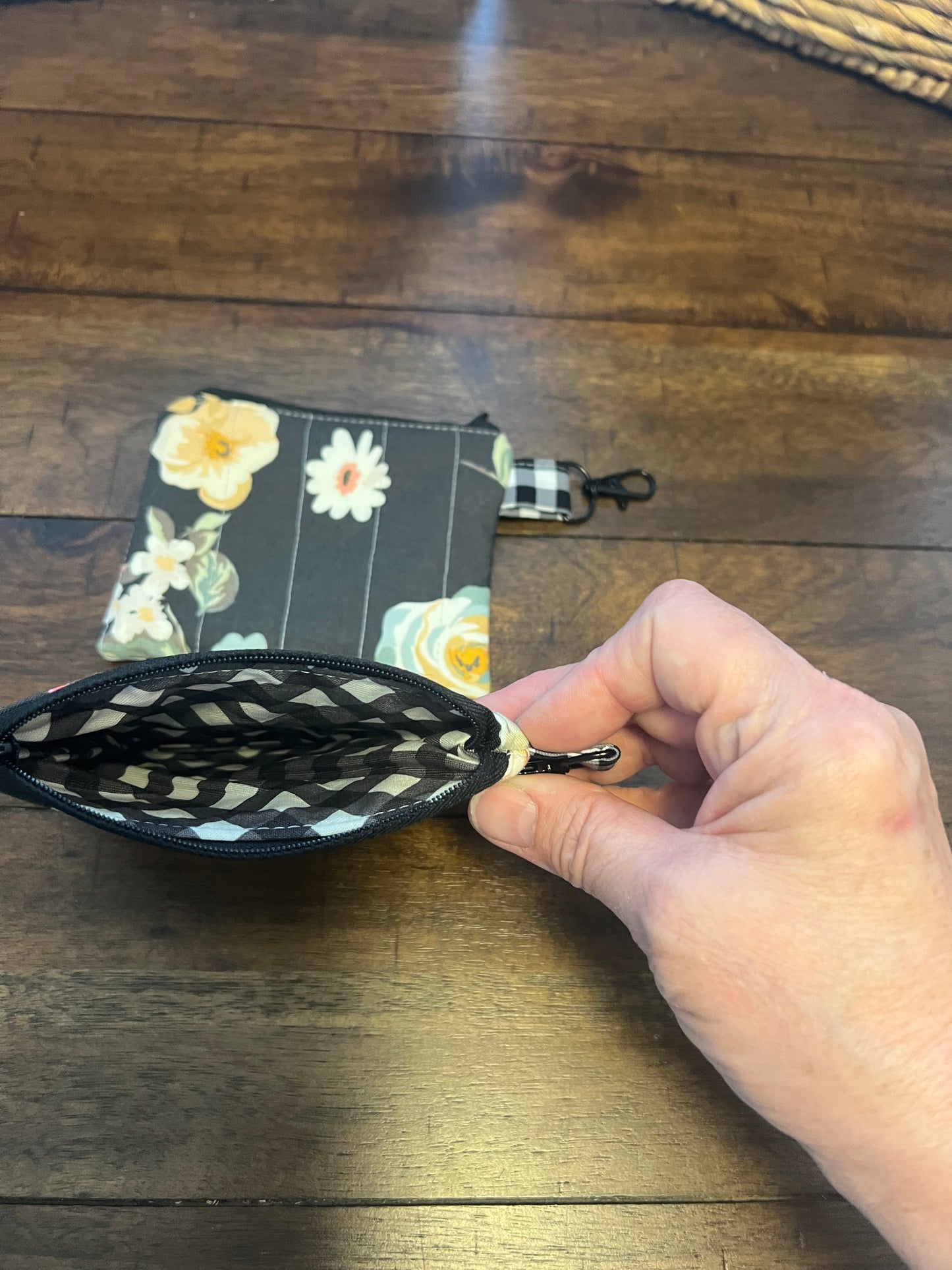 Keychain Wallet Black floral print