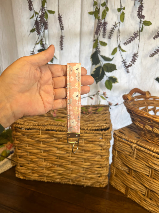 Wristlet Pink Cottage garden