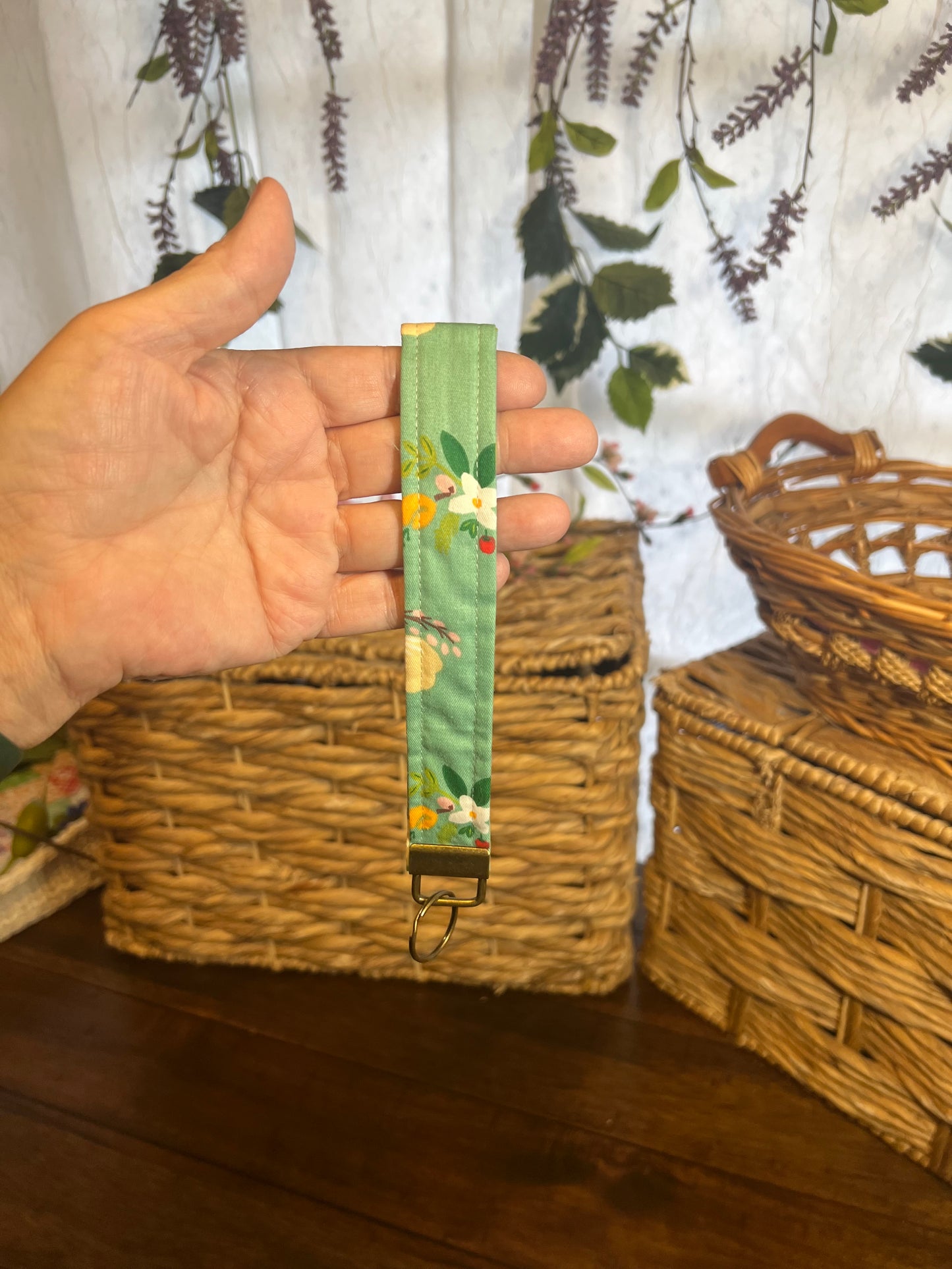 Wristlet teal floral print