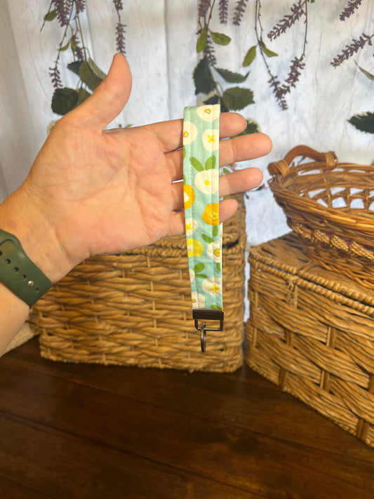 Wristlet large whimsy print