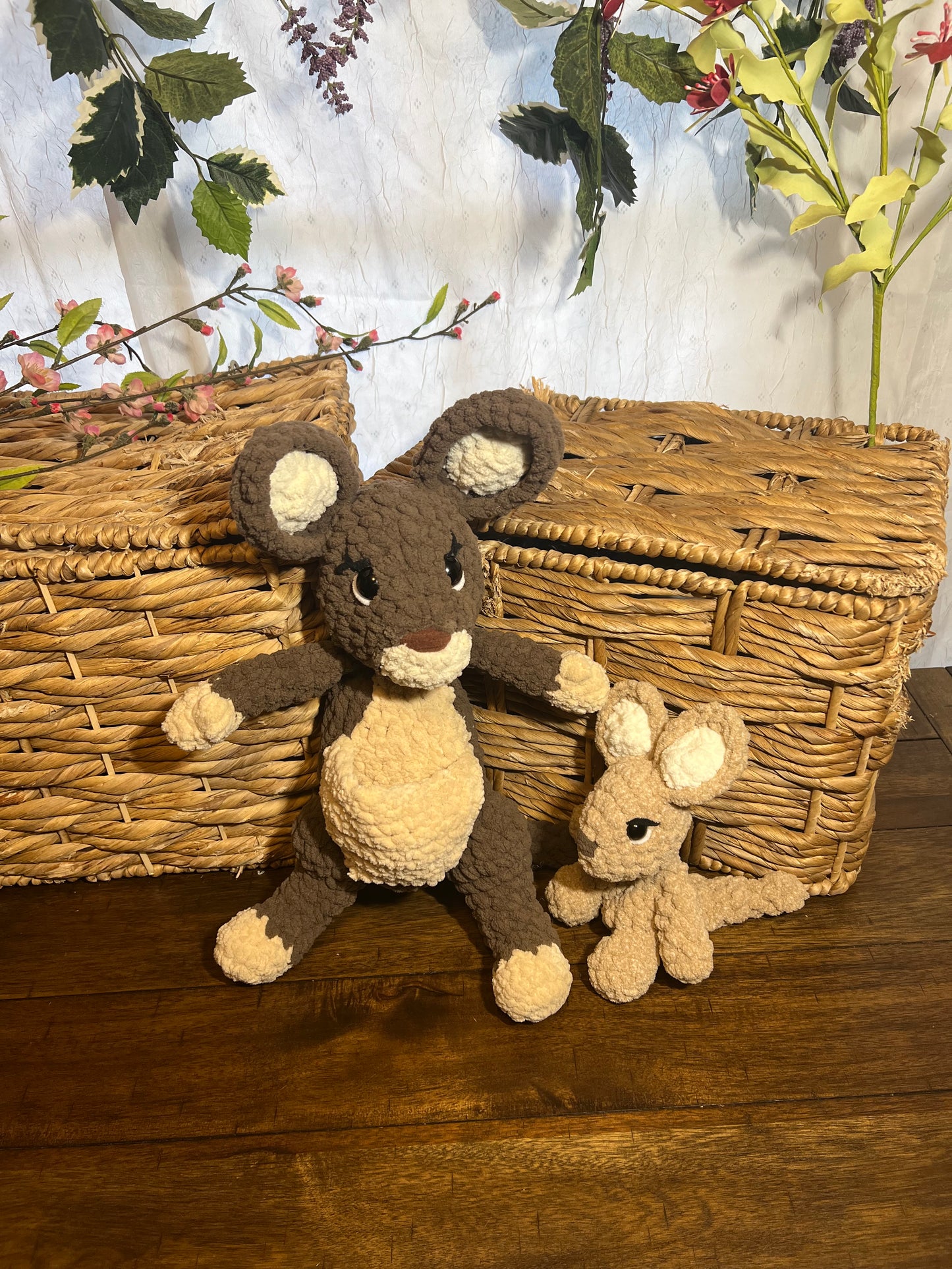 Mama Kangaroo with baby joey